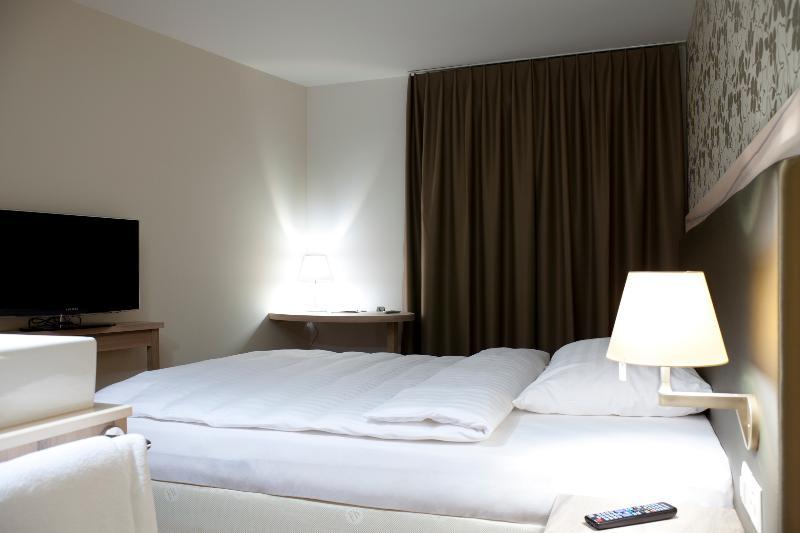 Platzhirsch Zuerich - Downtown Boutique Hotel & Sushi Lounge Bagian luar foto